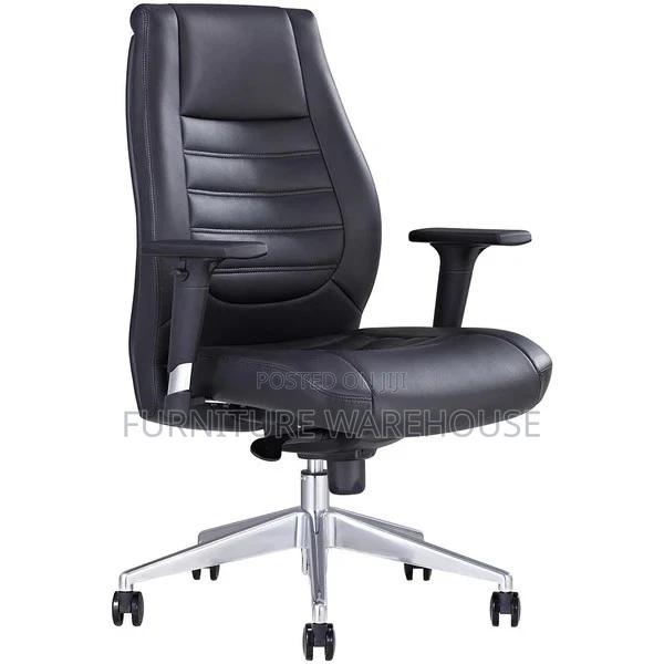 Executive Office Chair · Photo 1