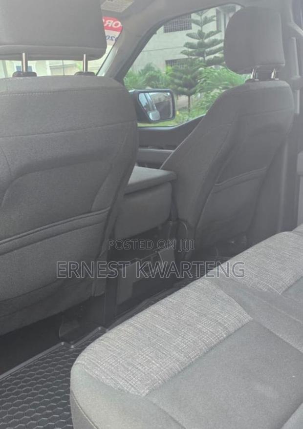 Ford F-150 XLT 2022 Silver · Photo 7