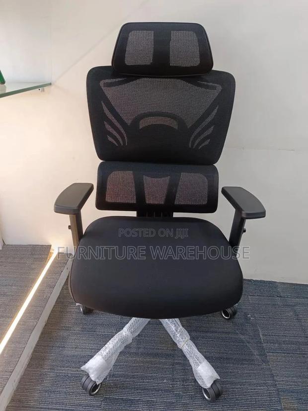 Ergonomic Office Chair · Photo 3