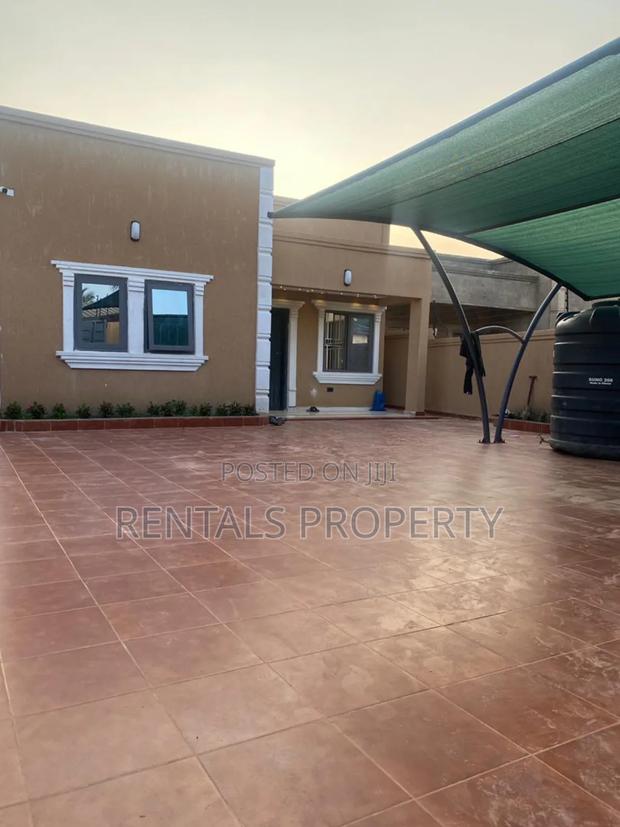 3bdrm House in Adenta for sale · Photo 4