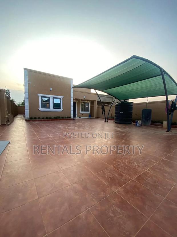 3bdrm House in Adenta for sale · Photo 5