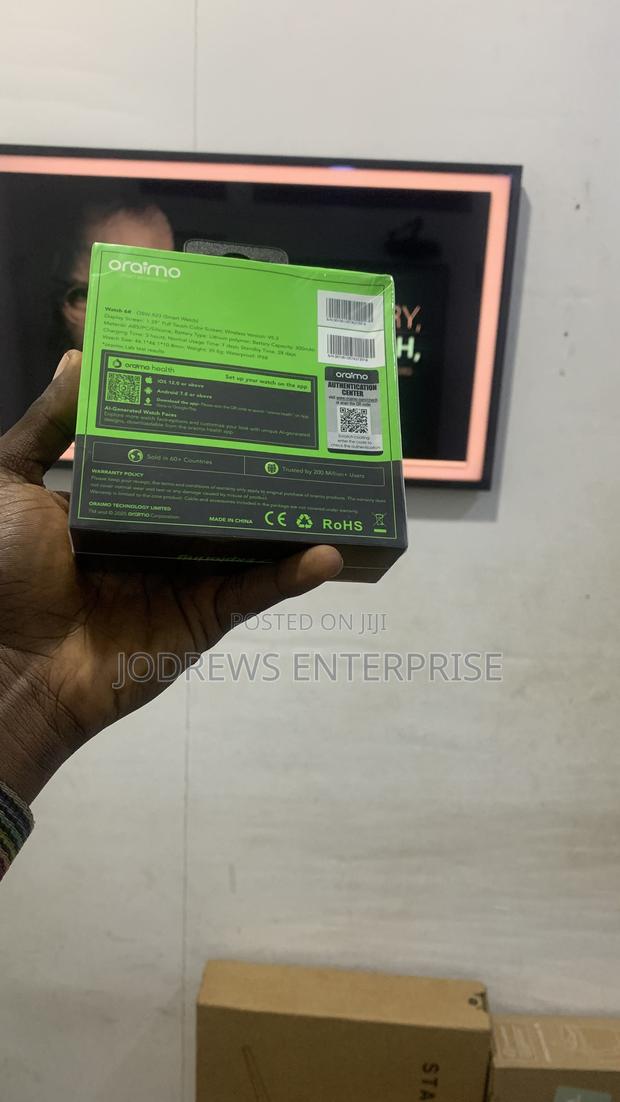Oraimo Watch 6r 1.39” Anti-Scratch Ip68 Smart Watch · Photo 3