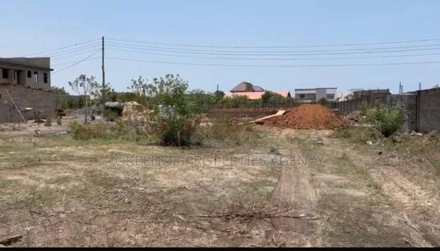 Plot of Land for Sale at Tema Com25 · Photo 1
