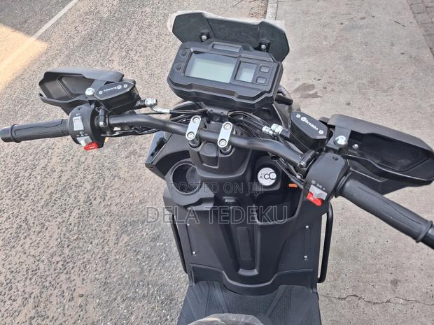 New Motorcycle 2025 Black · Photo 4