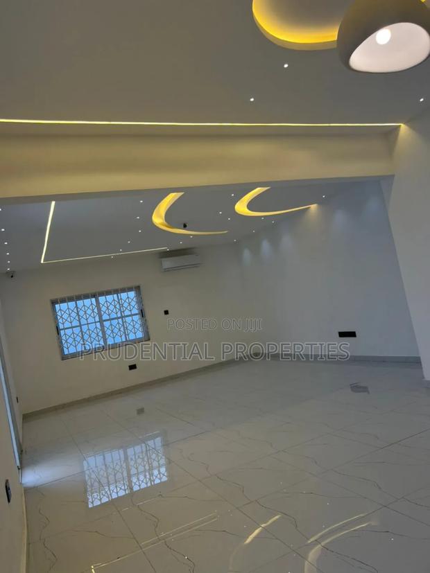 3bdrm House in Amasaman for sale · Photo 4