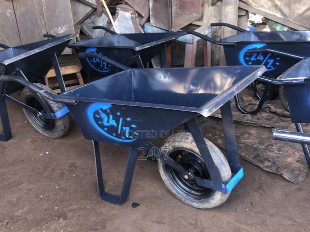 Light Weight Local Wheel Barrow · Photo 1