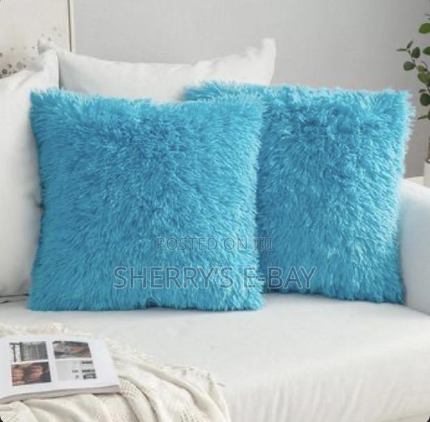 Fluffy Throw Pillows · Photo 4