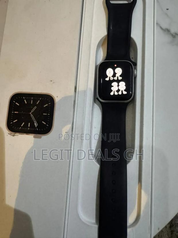 Series Watch Se 40 Mm · Photo 4