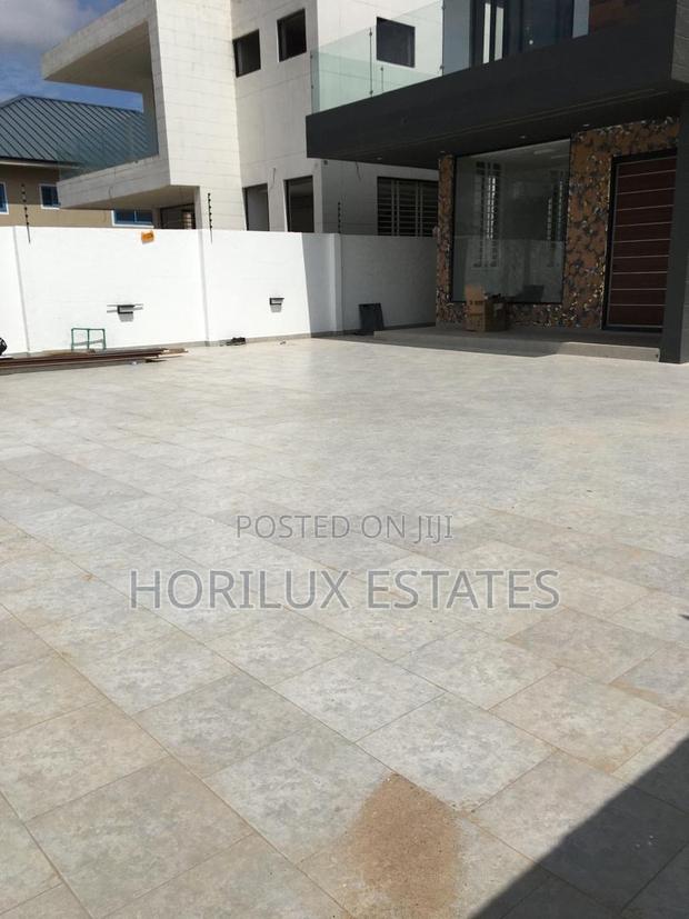 4bdrm Duplex in Ashomang Estates for sale · Photo 4