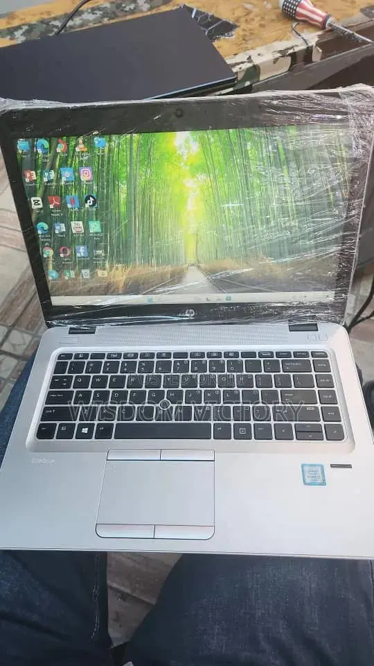 New Laptop HP EliteBook 840 G3 8GB Intel Core i7 SSD 256GB · Photo 1