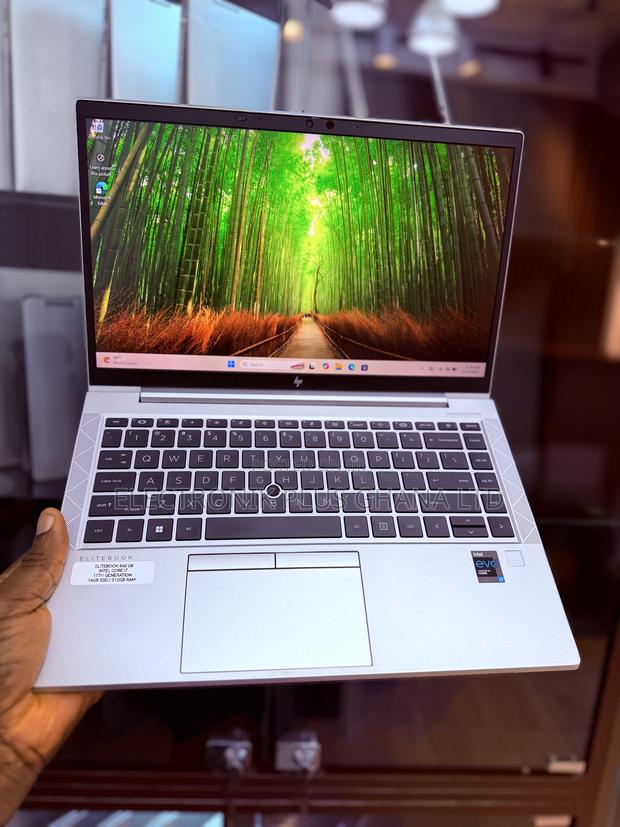Laptop HP EliteBook 840 G8 16GB Intel Core i7 SSD 512GB · Photo 2