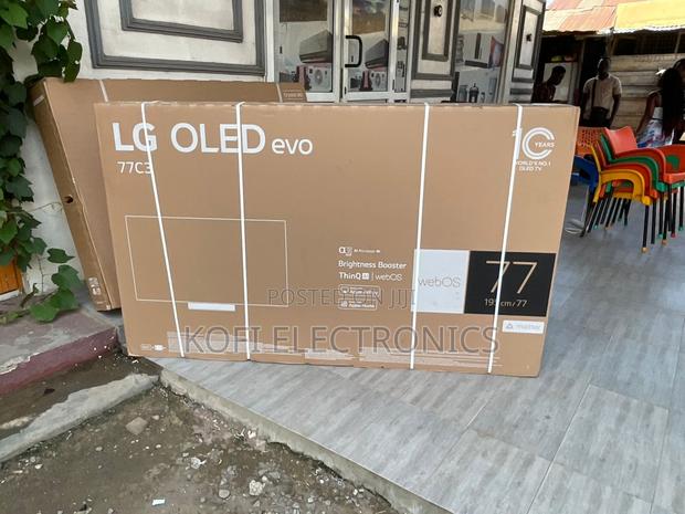 Lg Oled 77c3 Giant 77” Oled Spectacle Television · Photo 2