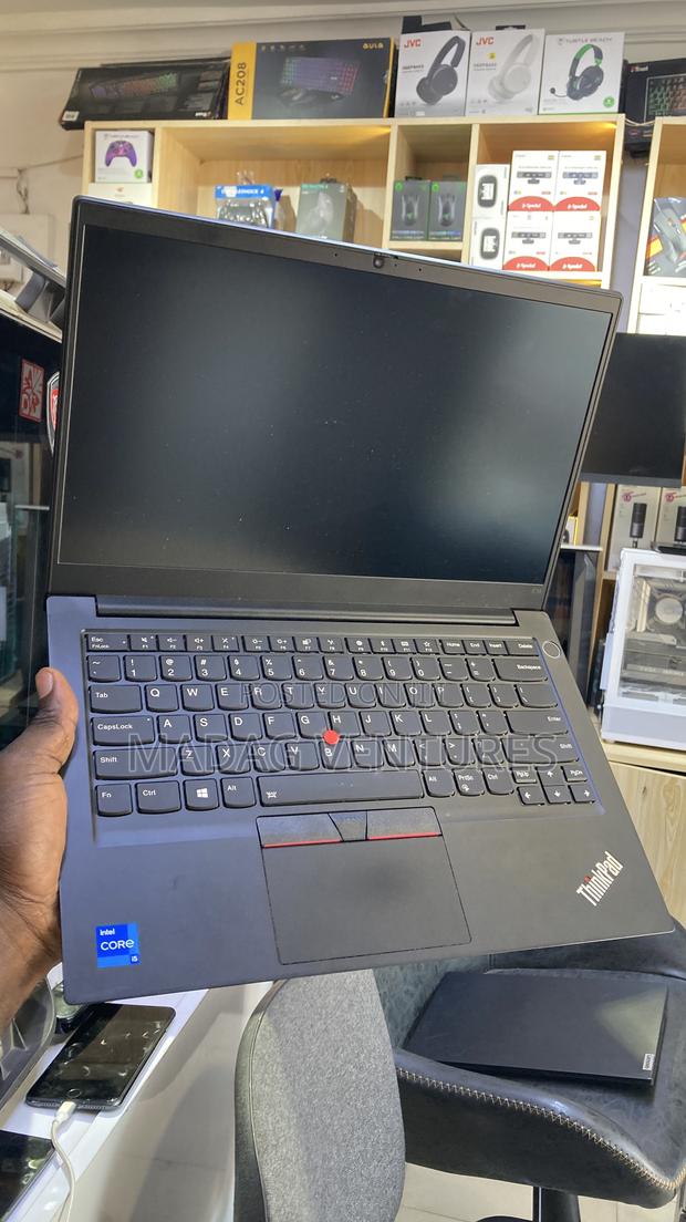 Laptop Lenovo ThinkPad E14 Gen 2 16GB Intel Core I5 SSD 256GB · Photo 1