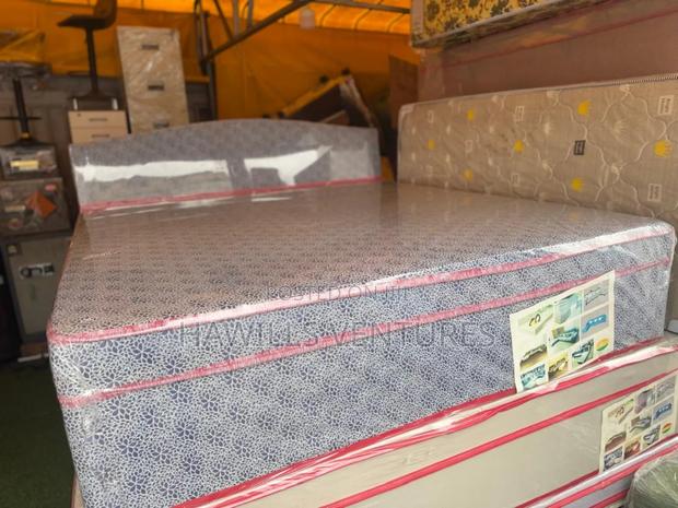 High - End King Complete Bed · Photo 1