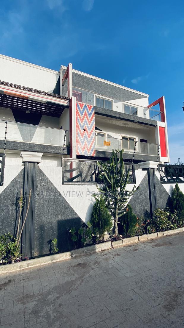 Furnished 5bdrm Duplex in Dansoman for rent · Photo 1