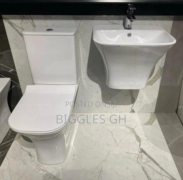 Slim Tank Wc With Basin Complete Set · Photo 2