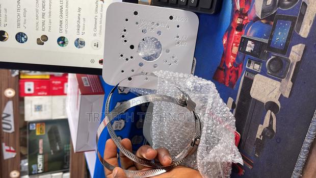 CCTV Pole Mounting Bracket · Photo 4