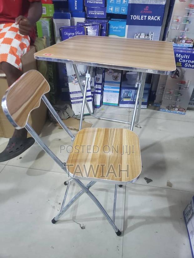 Folderble Table and Chairs · Photo 2