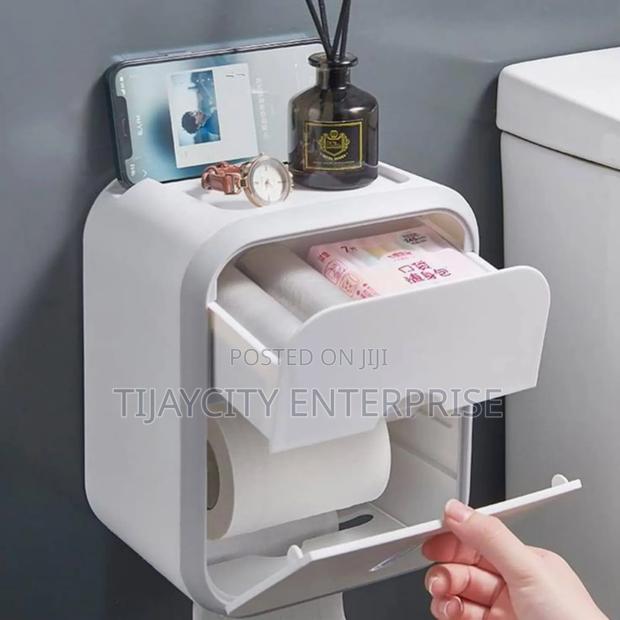 Wall-Mounted Tissue Holder · Photo 2