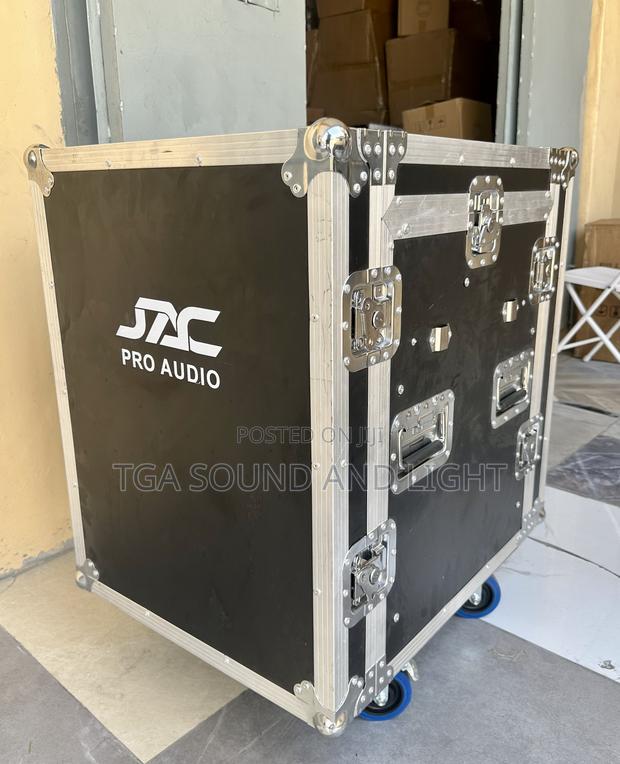 14u Dj Amplifier Rack With Mixer Rack · Photo 1
