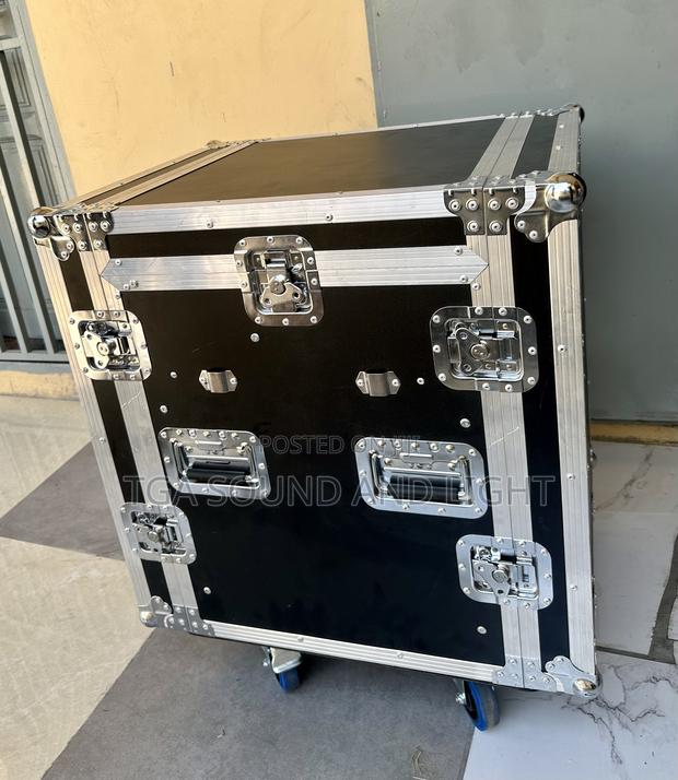 14u Dj Amplifier Rack With Mixer Rack · Photo 2