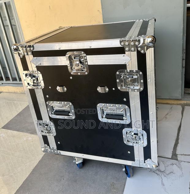 14u Dj Amplifier Rack With Mixer Rack · Photo 4