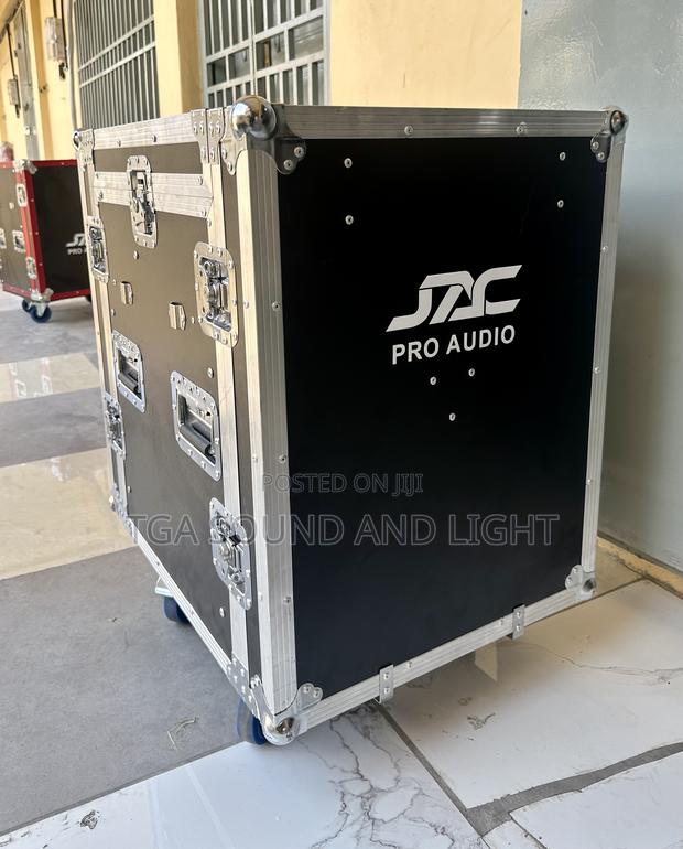 14u Dj Amplifier Rack With Mixer Rack · Photo 5