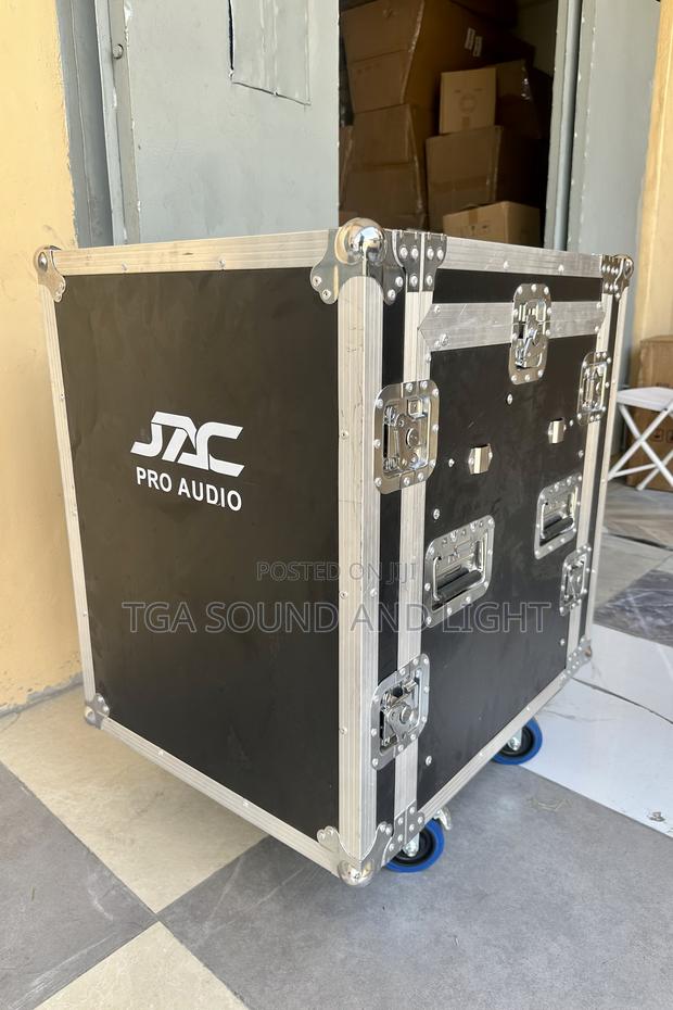 14u Dj Amplifier Rack With Mixer Rack · Photo 3