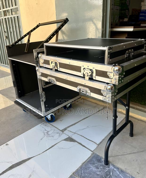 Dj Amplifier Rack 14u · Photo 3
