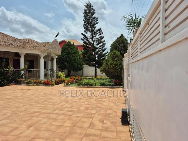 Furnished 5bdrm House in Oyarifa for sale · Photo 5