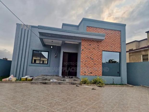 3bdrm House in Pleasantplaces, Oyarifa for sale · Photo 1