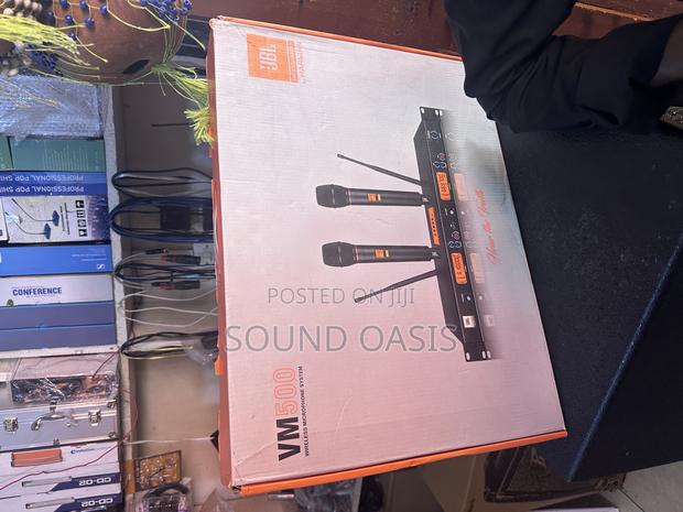 JBL Vm500 Wireless Microphone System · Photo 1