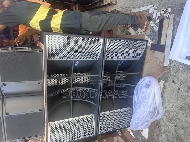American Audio Dual 18" Subwoofer · Photo 1