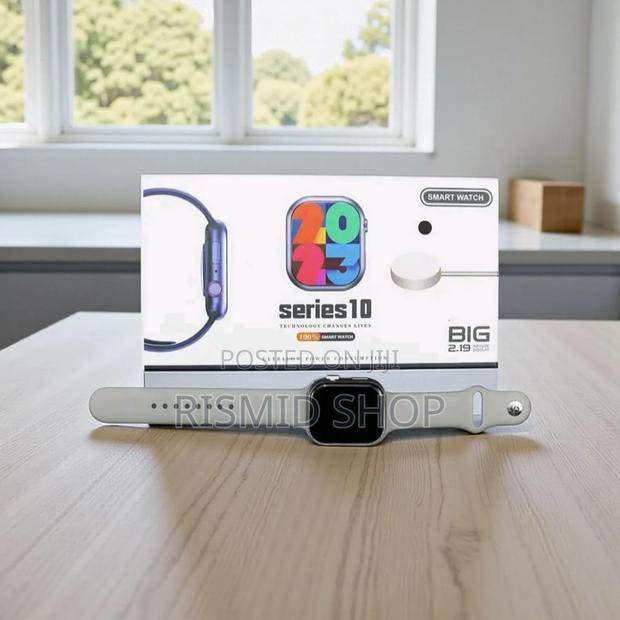 Series 10 Smartwatch (323446) · Photo 2