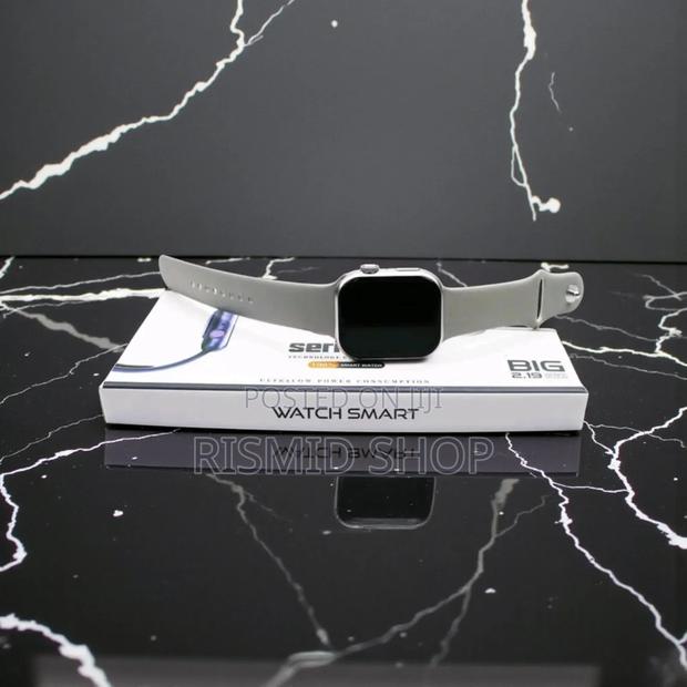 Series 10 Smartwatch (877896) · Photo 2