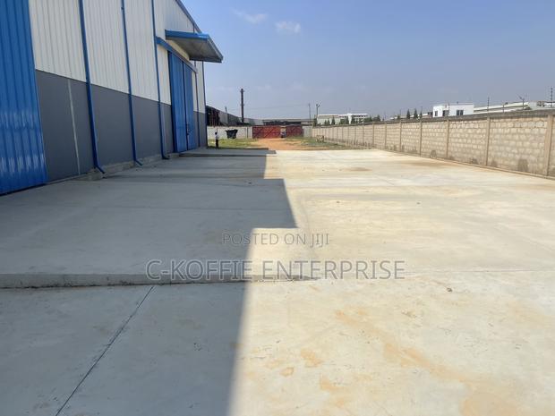 2200 SQM Warehouse at Tema for Rent · Photo 2