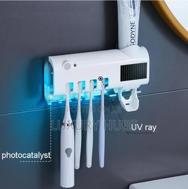 Toothbrush Disinfectant · Photo 2