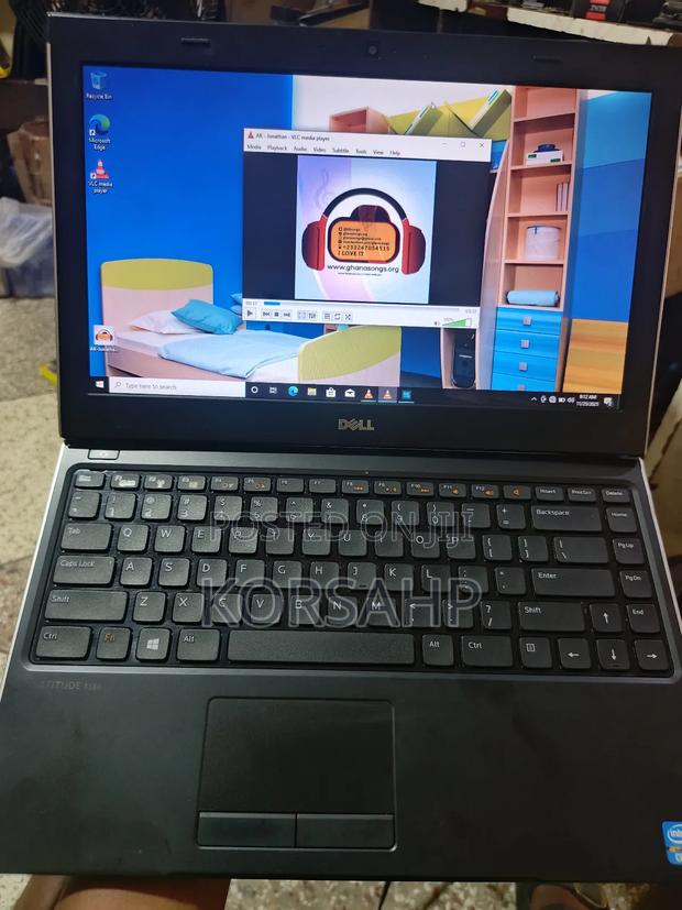 Laptop Dell Latitude 3330 4GB Intel Core i3 HDD 500GB · Photo 2