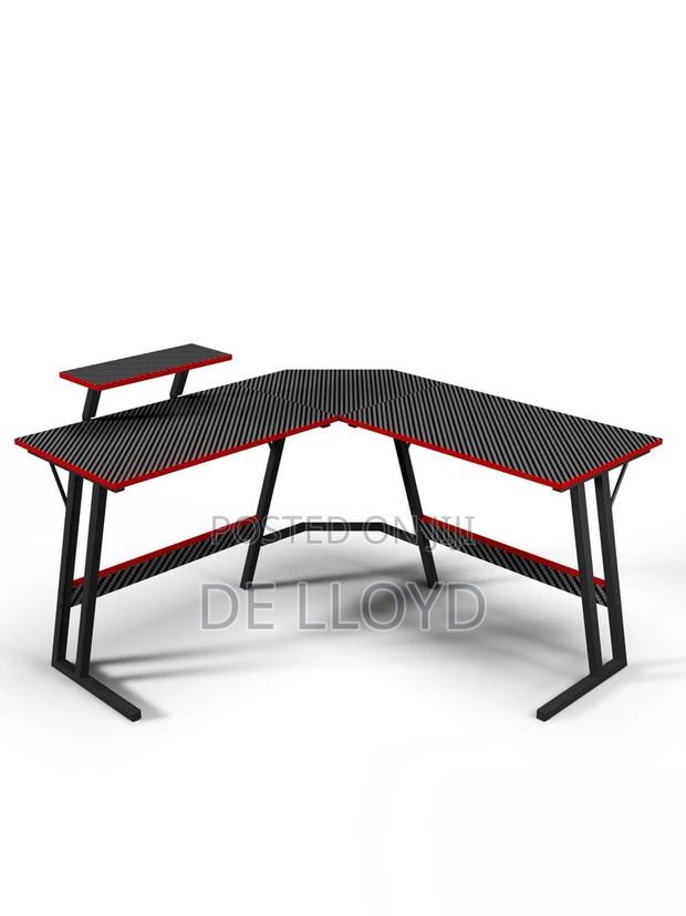 1.6 Advance Table · Photo 2