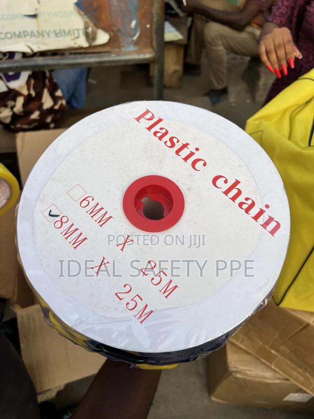 Plastic Safety Chain / Barrier Chain · Photo 5
