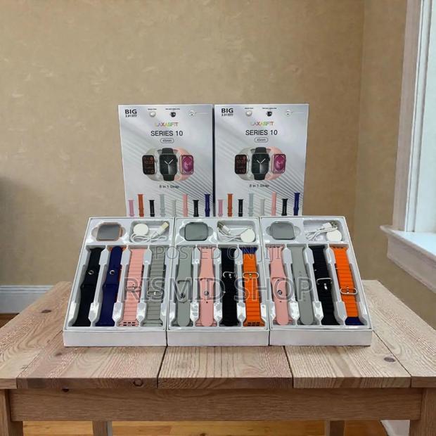 Laxasfit Series 10 Smartwatch With 8 Straps (432446) · Photo 1