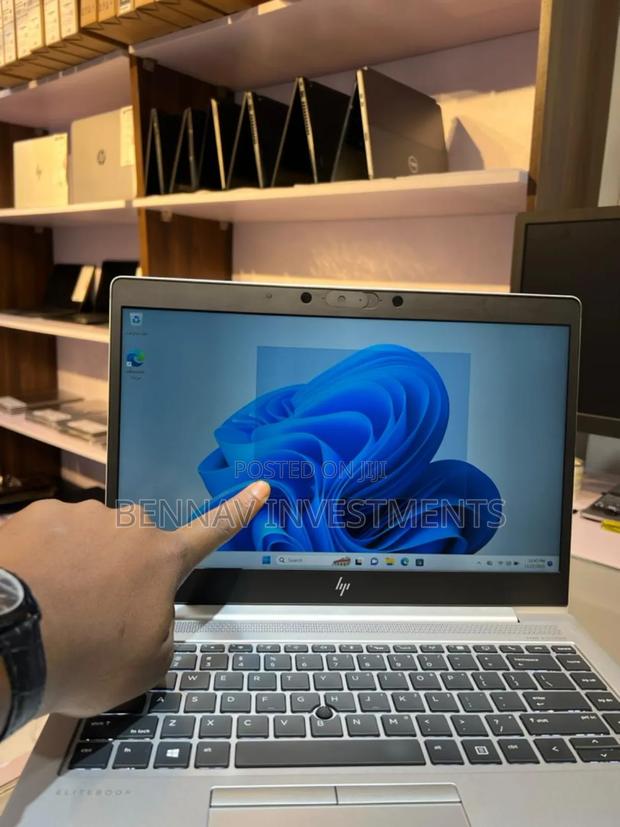 Laptop HP EliteBook 745 G6 16GB AMD Ryzen 5 SSD 256GB · Photo 2