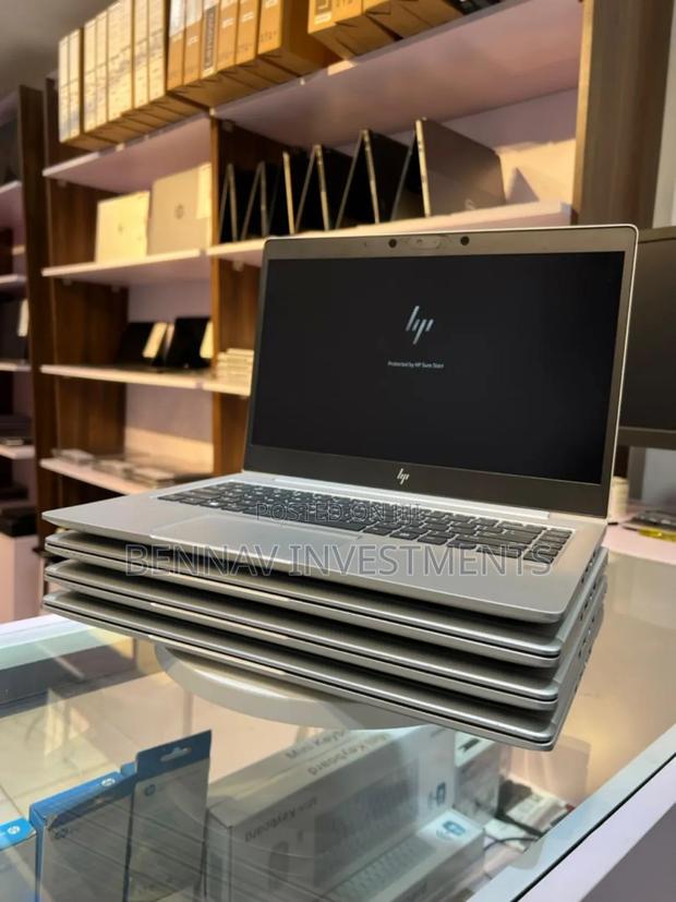 Laptop HP EliteBook 745 G6 16GB AMD Ryzen 5 SSD 256GB · Photo 1