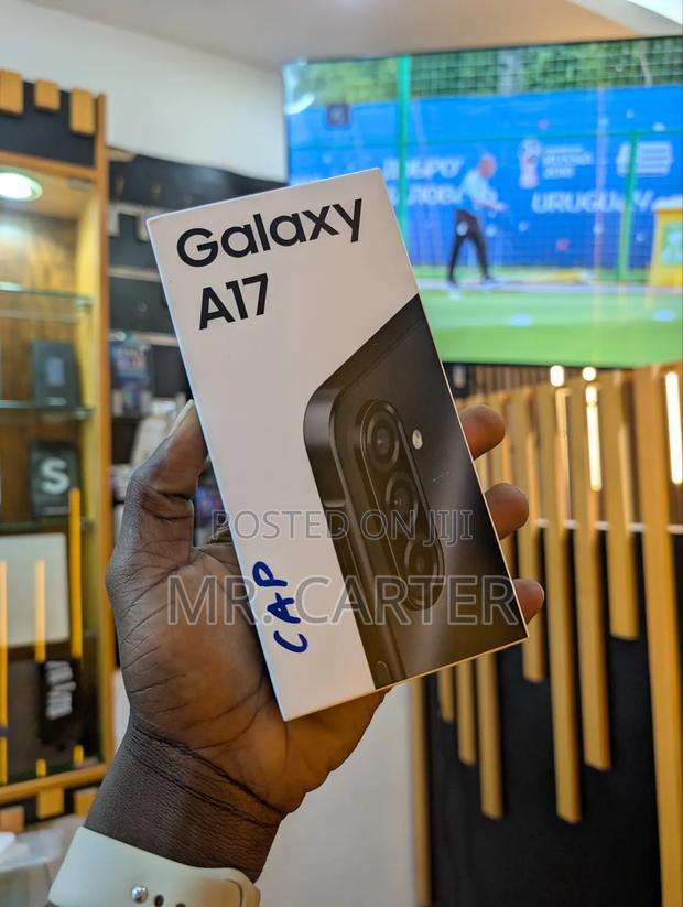 New Samsung Galaxy A17 128 GB Black · Photo 1