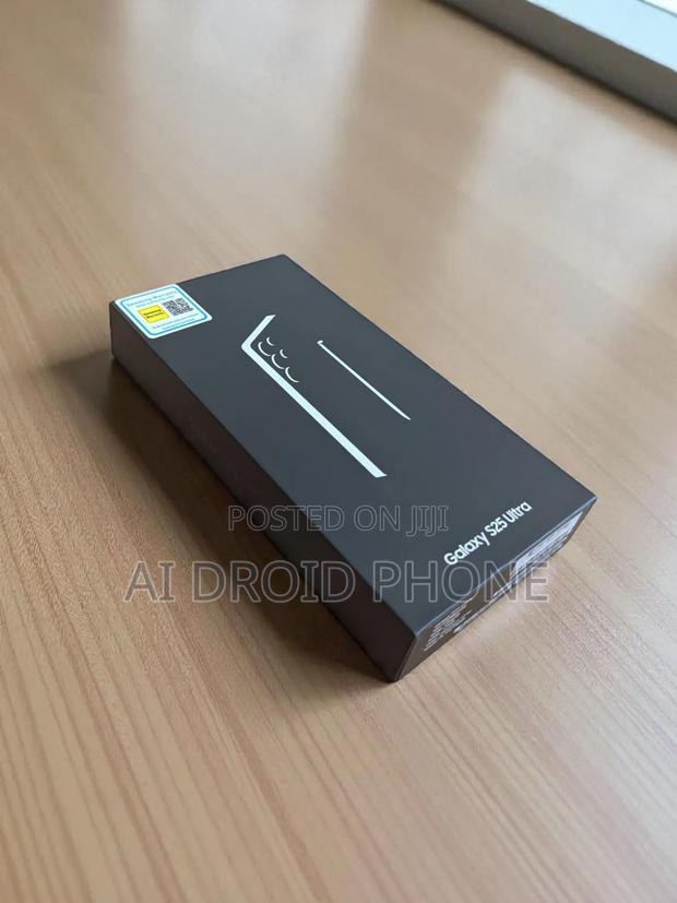 New Samsung Galaxy S25 Ultra 256 GB Black · Photo 1