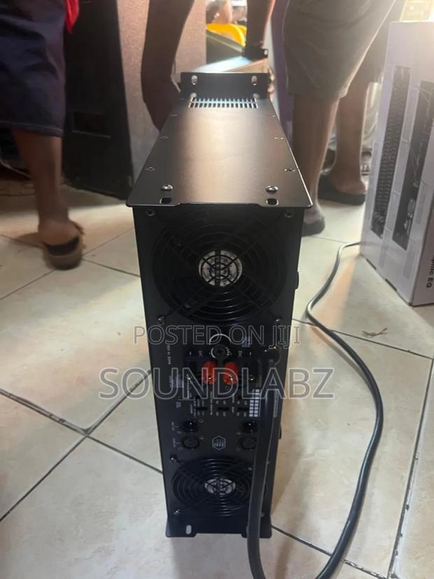 Electro-voice (Ev) E9300 Power Amplifier. · Photo 3