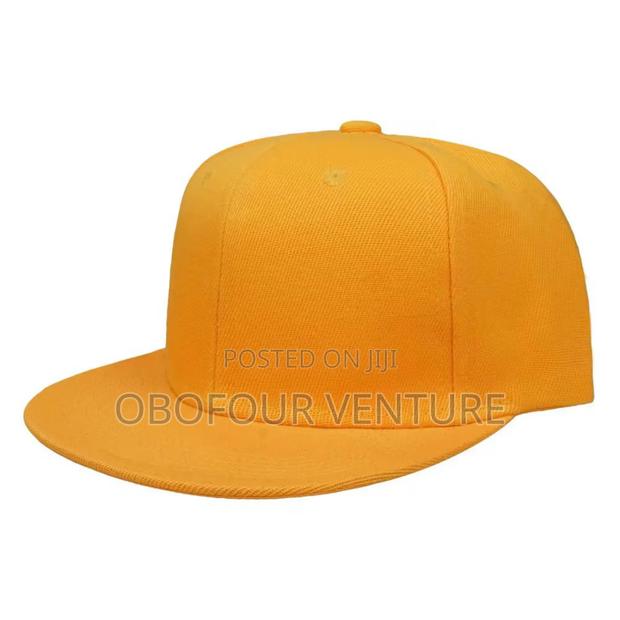 High-Quality Flat Fitted Cap · Photo 2