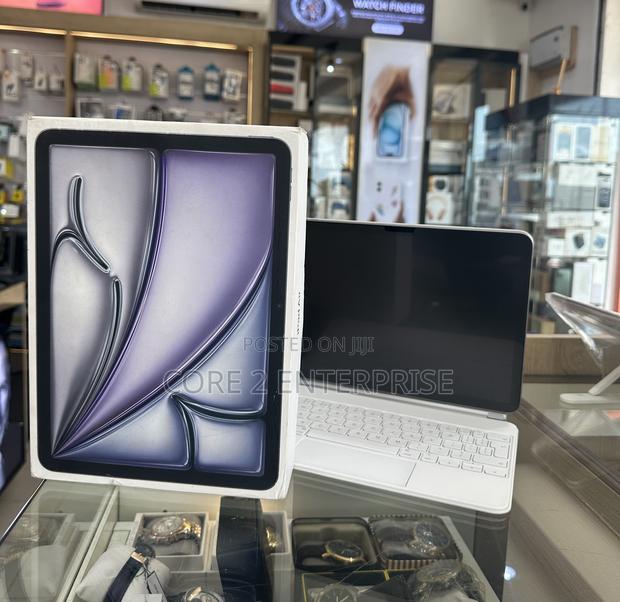 Apple iPad Air 128 GB Gray · Photo 1