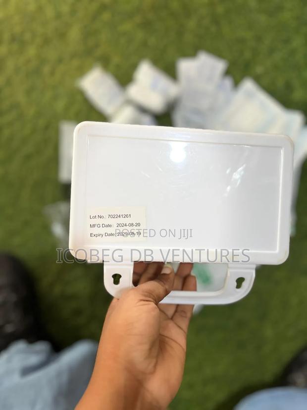 Kingphar 10 Person First Aid Kit · Photo 4