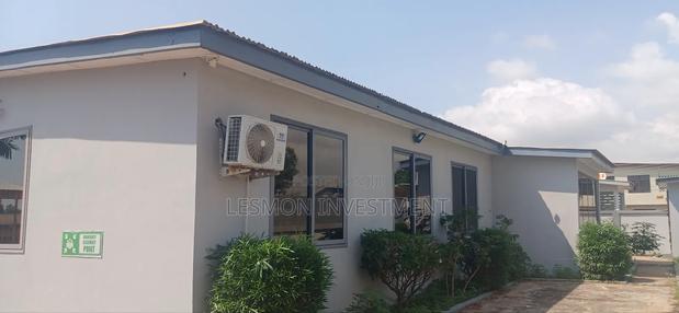 4bdrm House in Lesmon Investment, Tema Metropolitan for rent · Photo 1